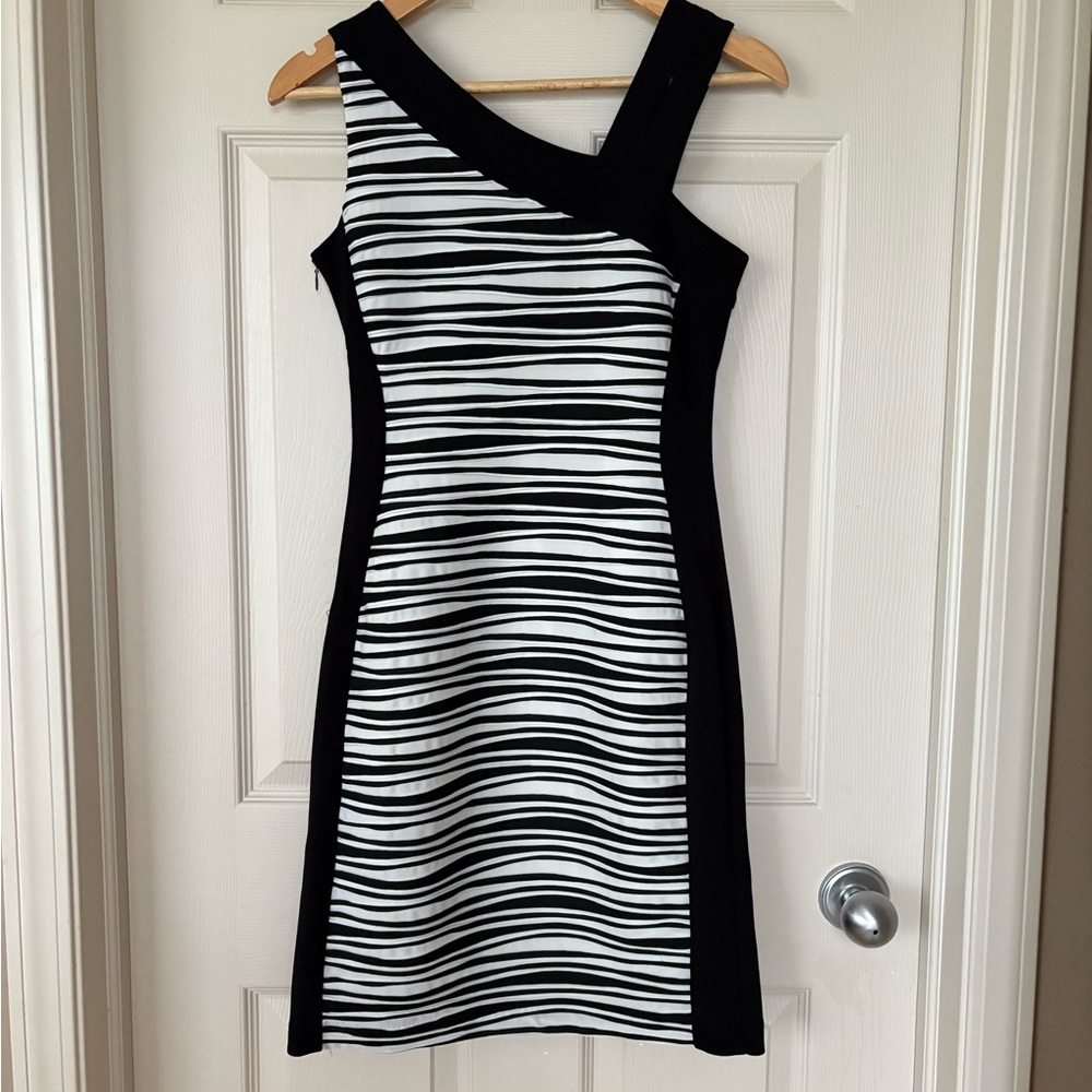 Vintage Bali Textured Black & White Stripe Bodycon Mini Dress - Picture 2 of 6